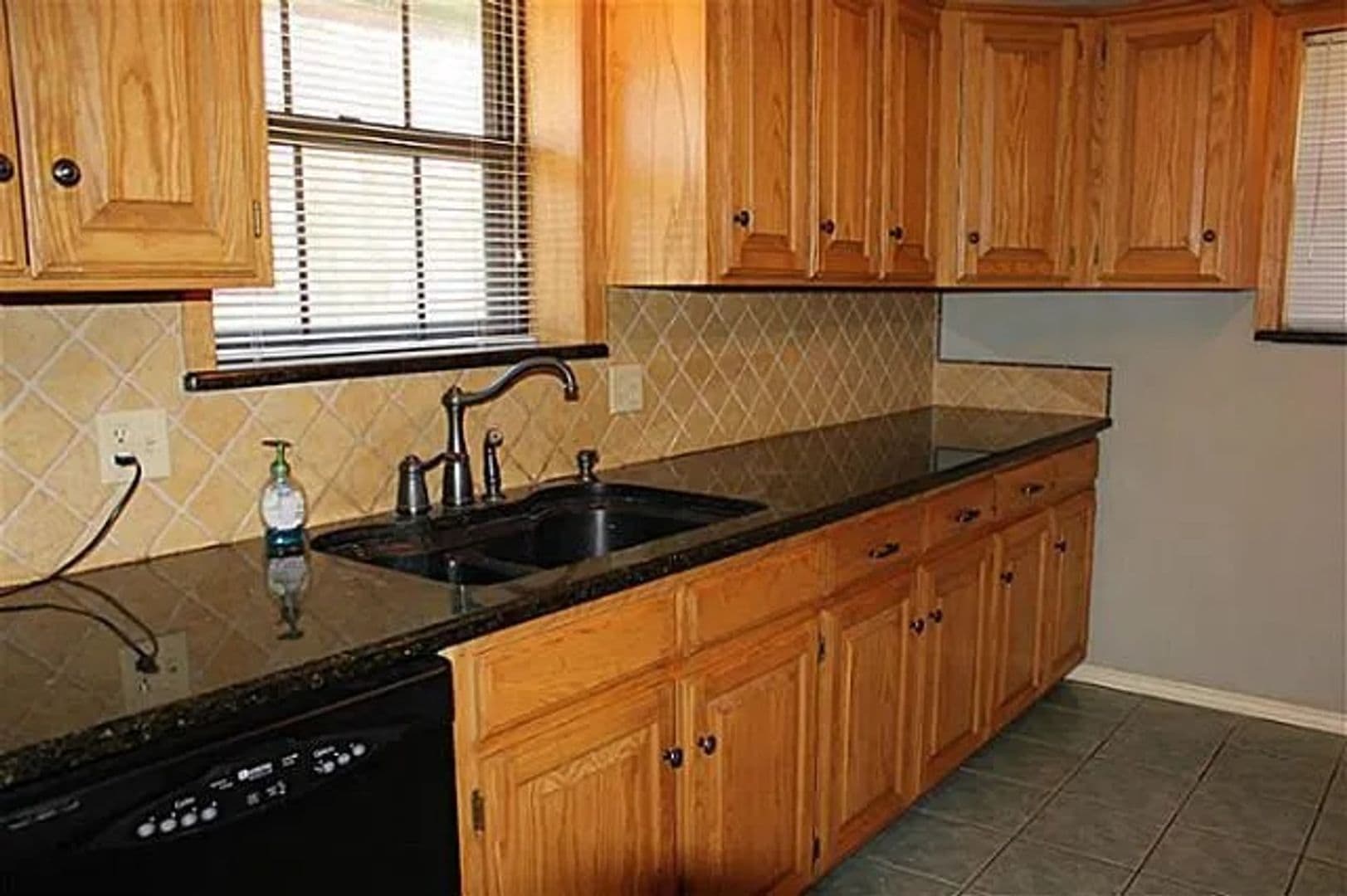Denison House: 66 Haven Cir