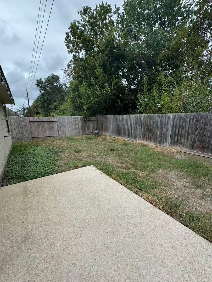 Houston House: 3411 Atherton Ridge Lane