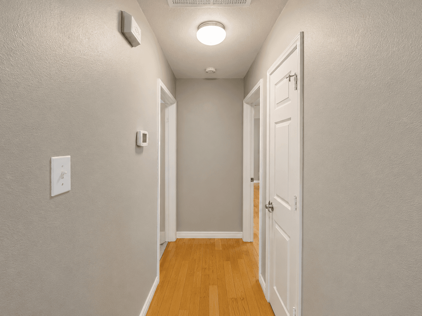 Fresno House: 2119 Hawthorne Brook