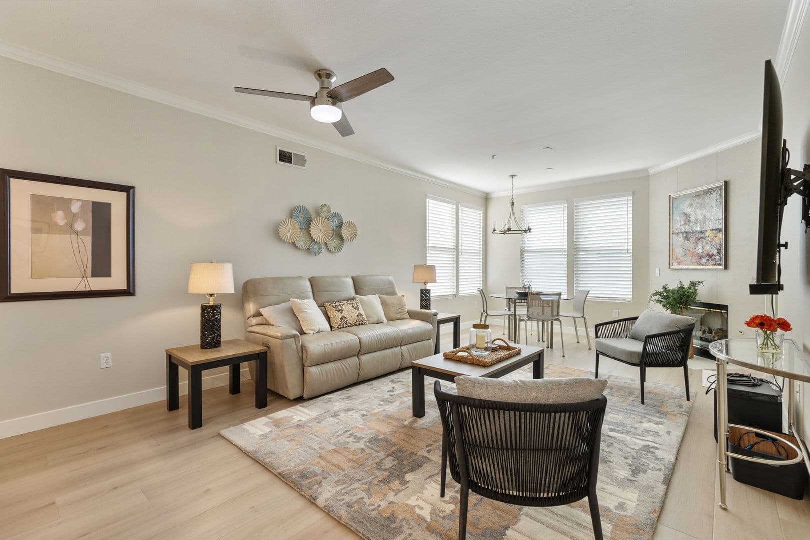 Scottsdale House: 19777 N 76th St #1332