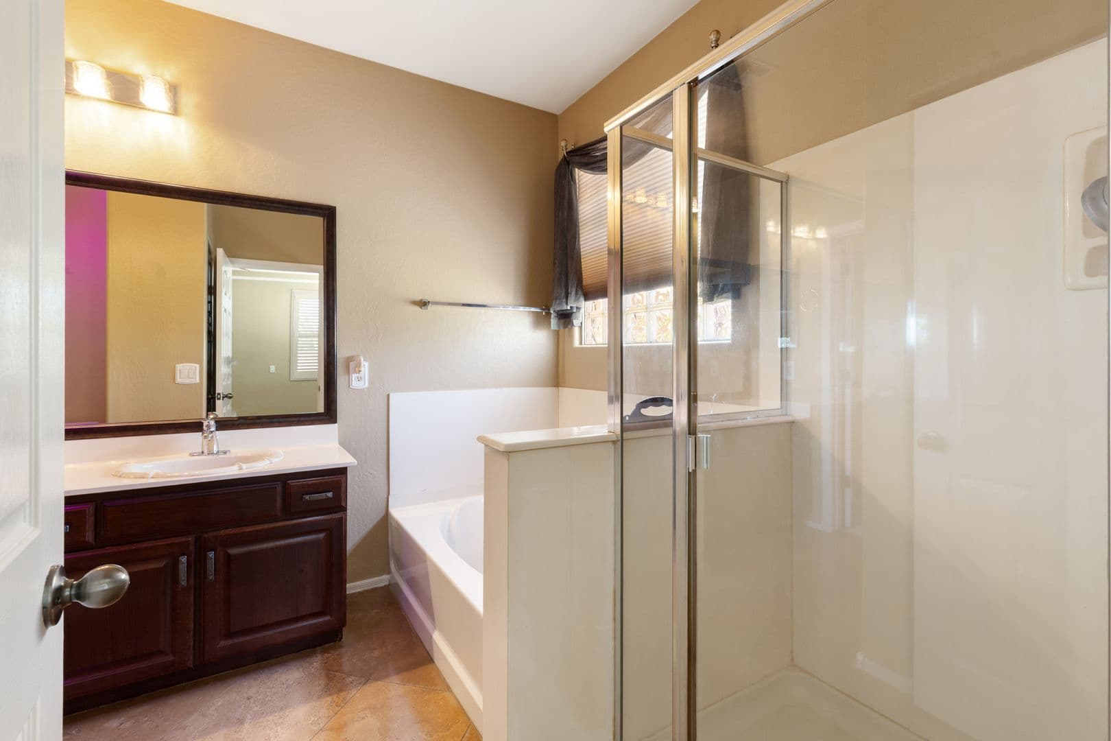 Gilbert House: 2992 E Ravenswood Dr