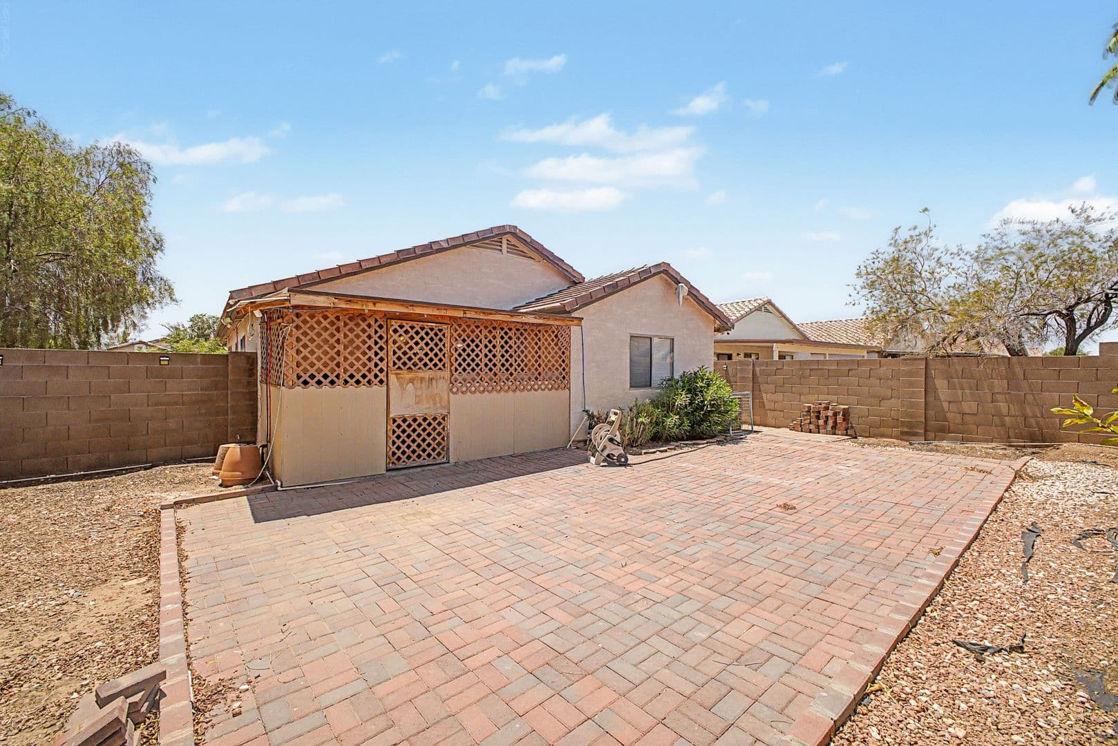 Surprise House: 14916 W Acapulco Ln