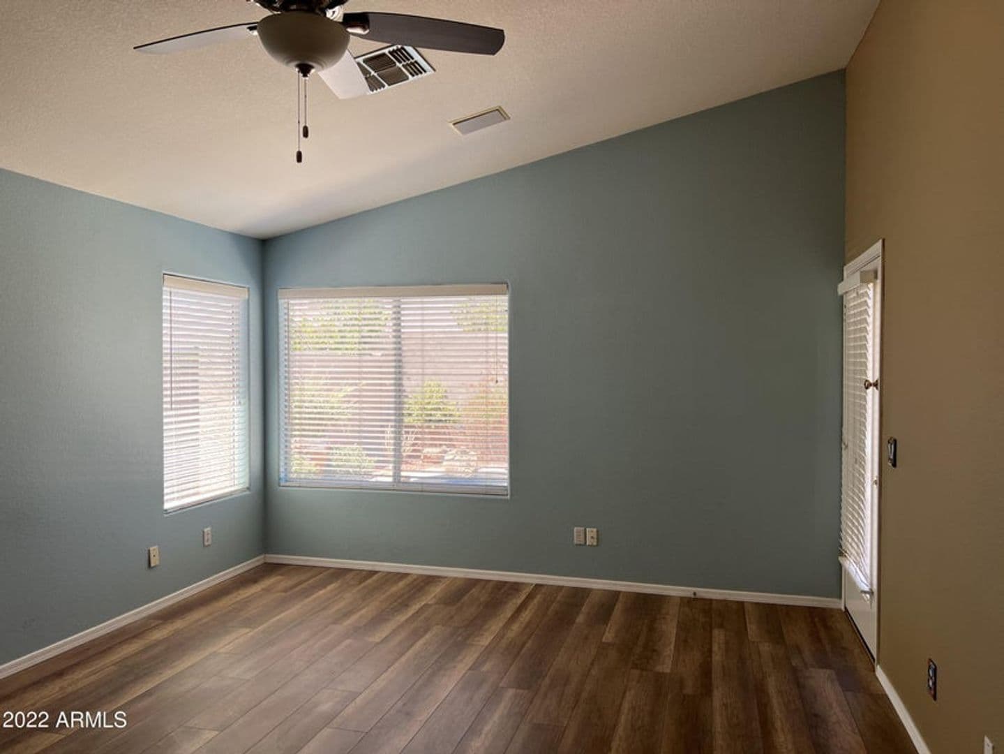 Peoria House: 7922 W Ross Ave