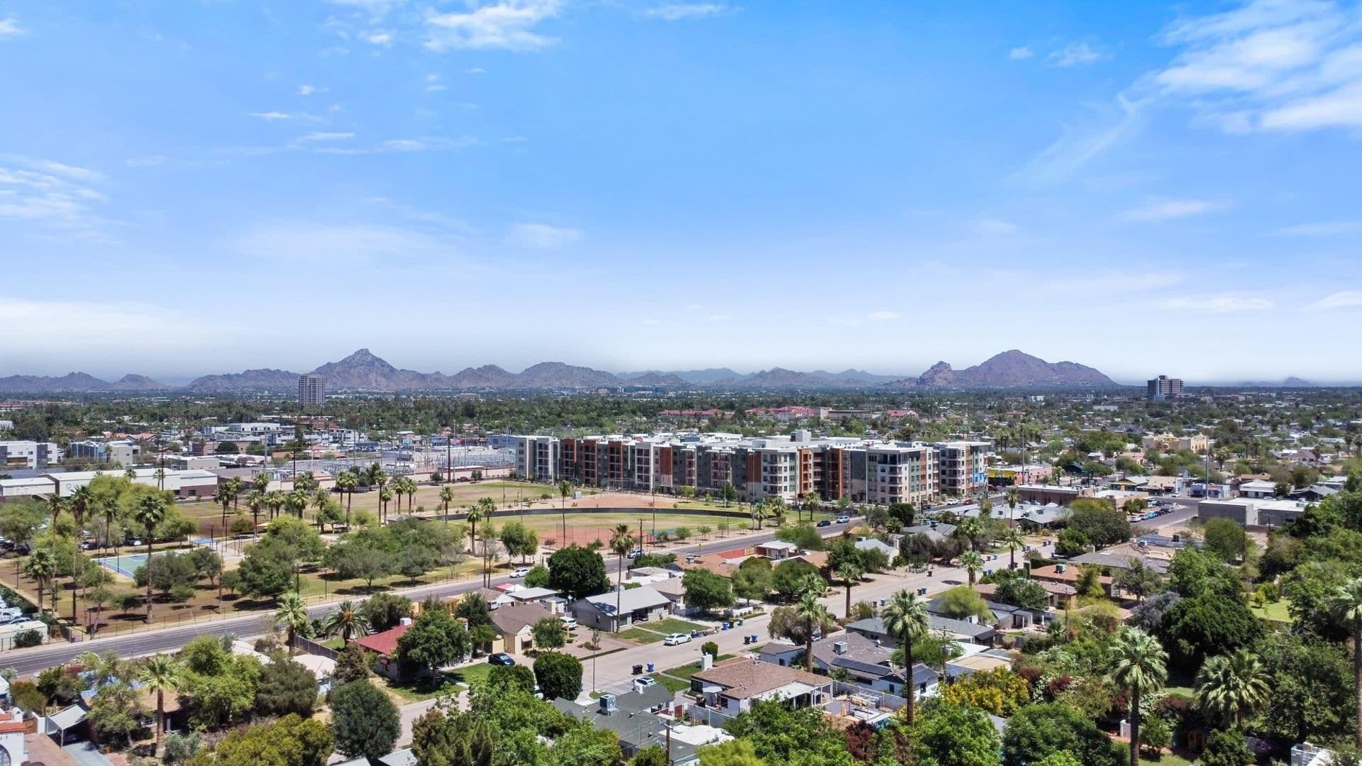 Phoenix Apartment: 302 E Monte Vista Rd A4