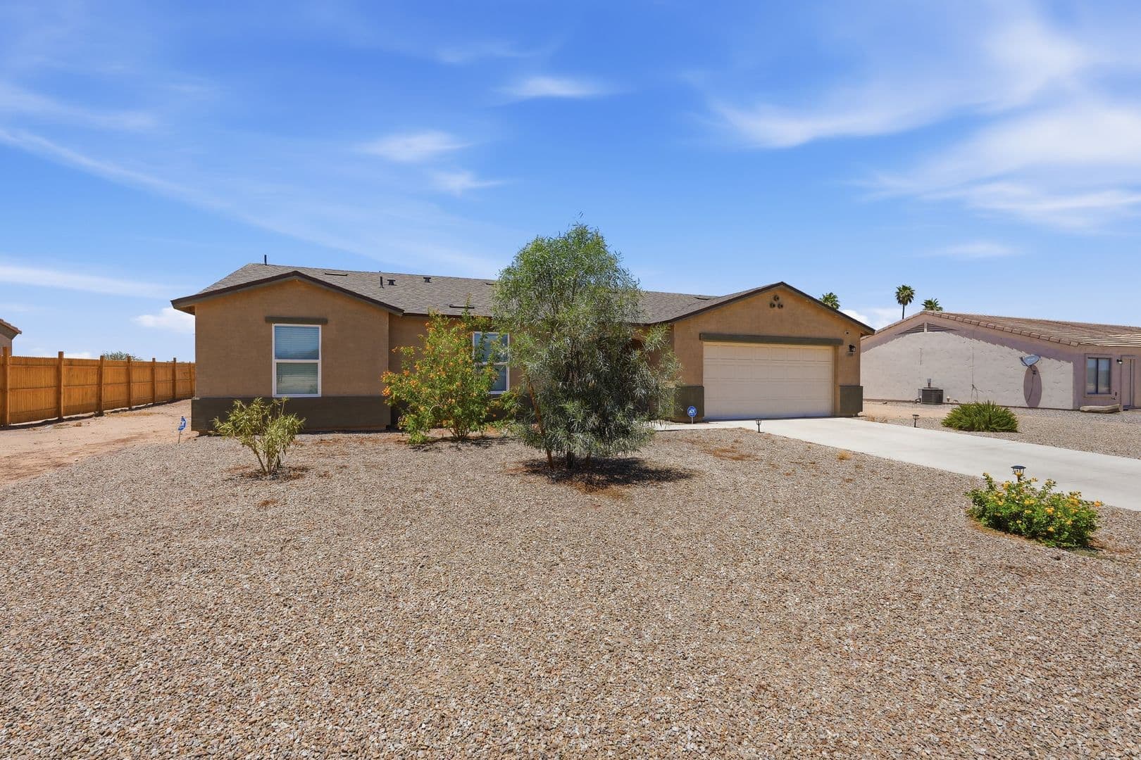 Arizona City House: 15610 S Moon Valley Rd