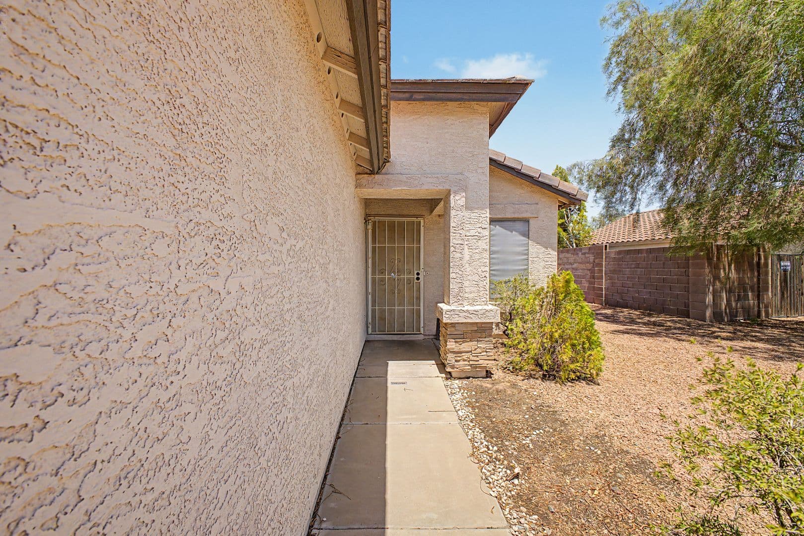 Surprise House: 14916 W Acapulco Ln