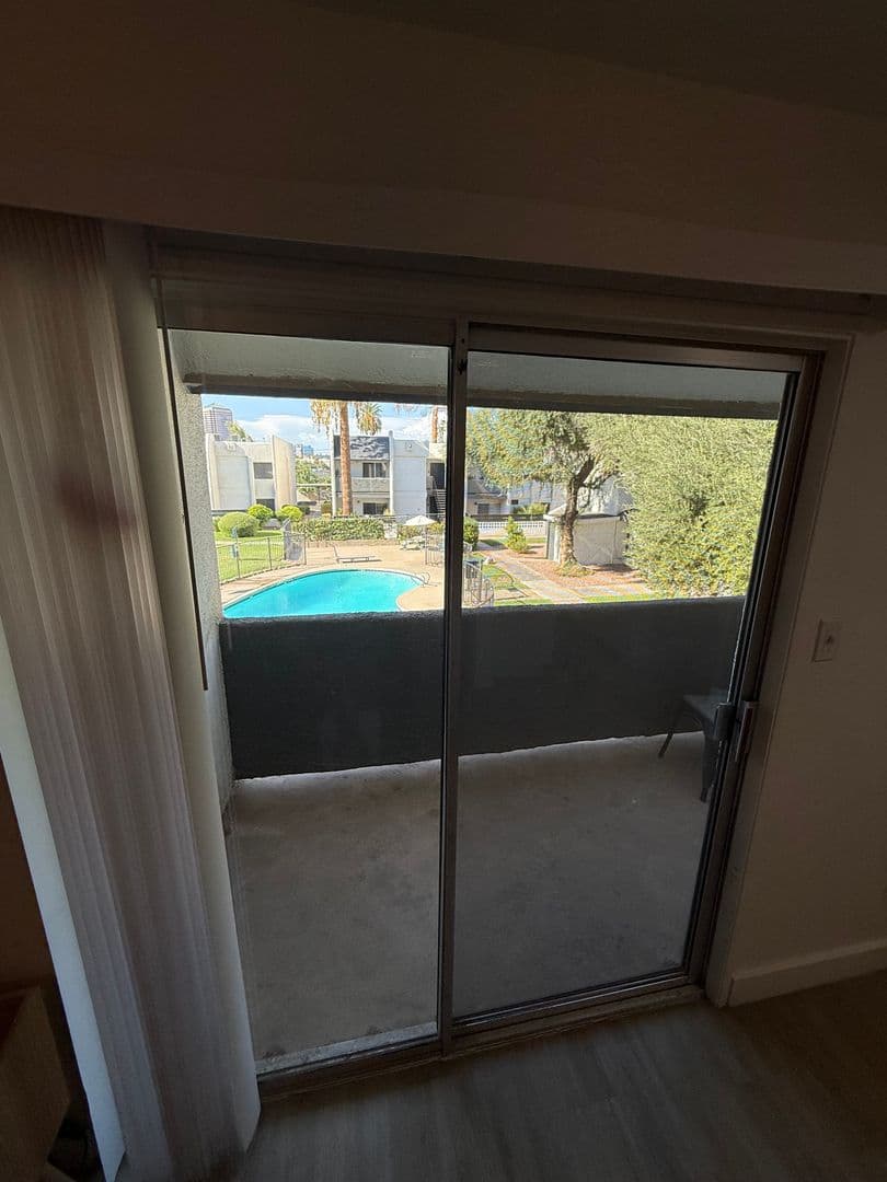 Phoenix Apartment: 302 E Monte Vista Rd A4
