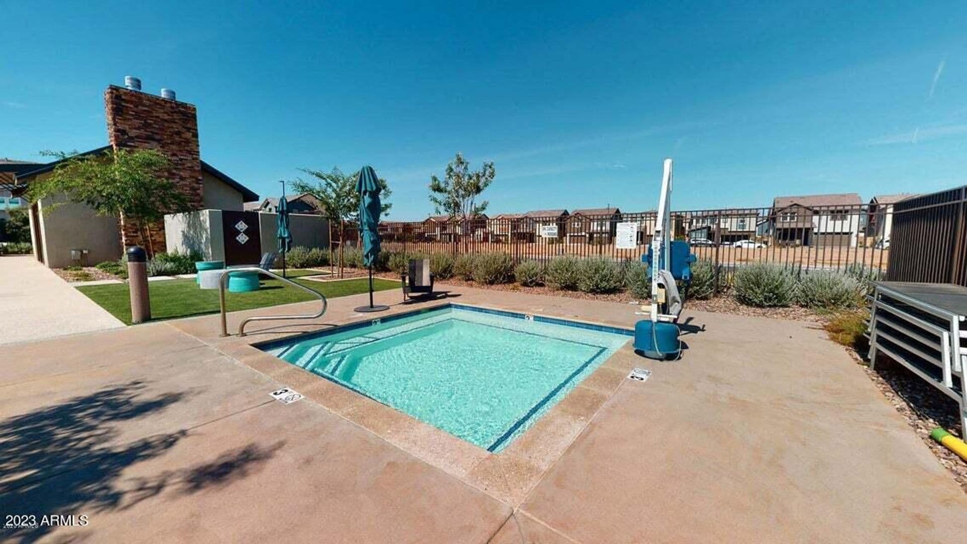 Chandler House: 1107 S Vine St