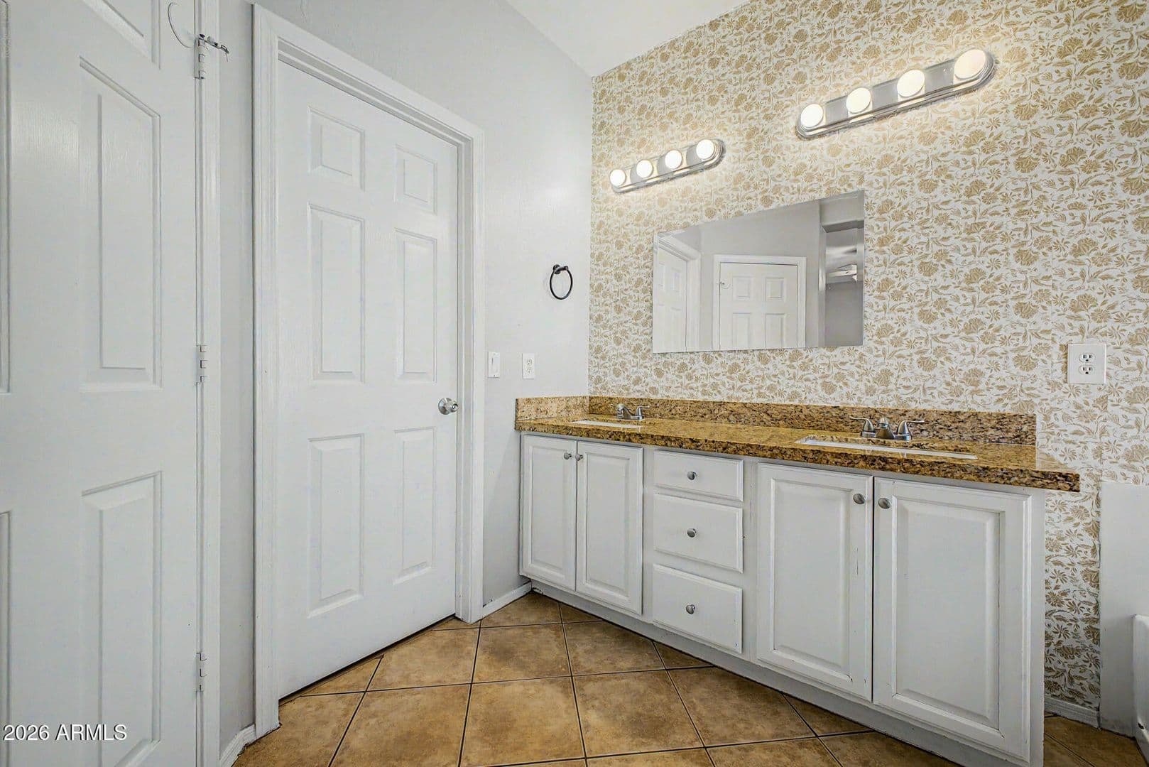 Phoenix House: 6520 W Range Mule Dr