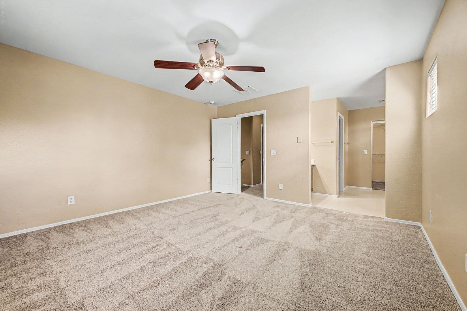 Tolleson House: 1 N 88th Dr