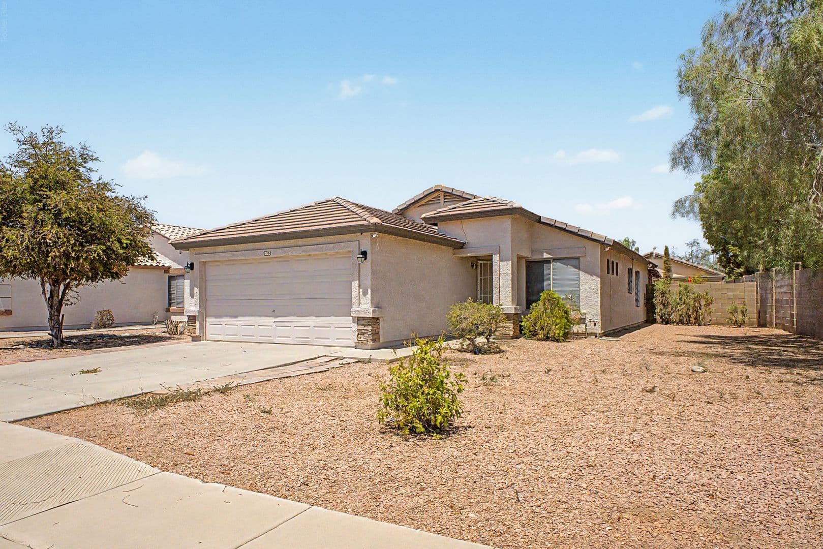 Surprise House: 14916 W Acapulco Ln
