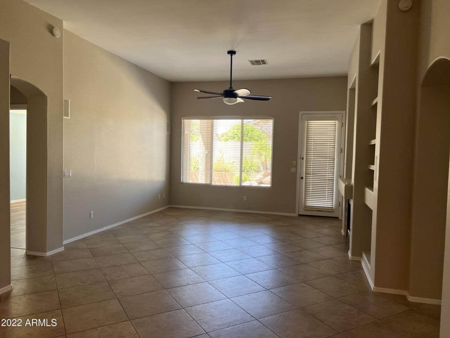Peoria House: 7922 W Ross Ave