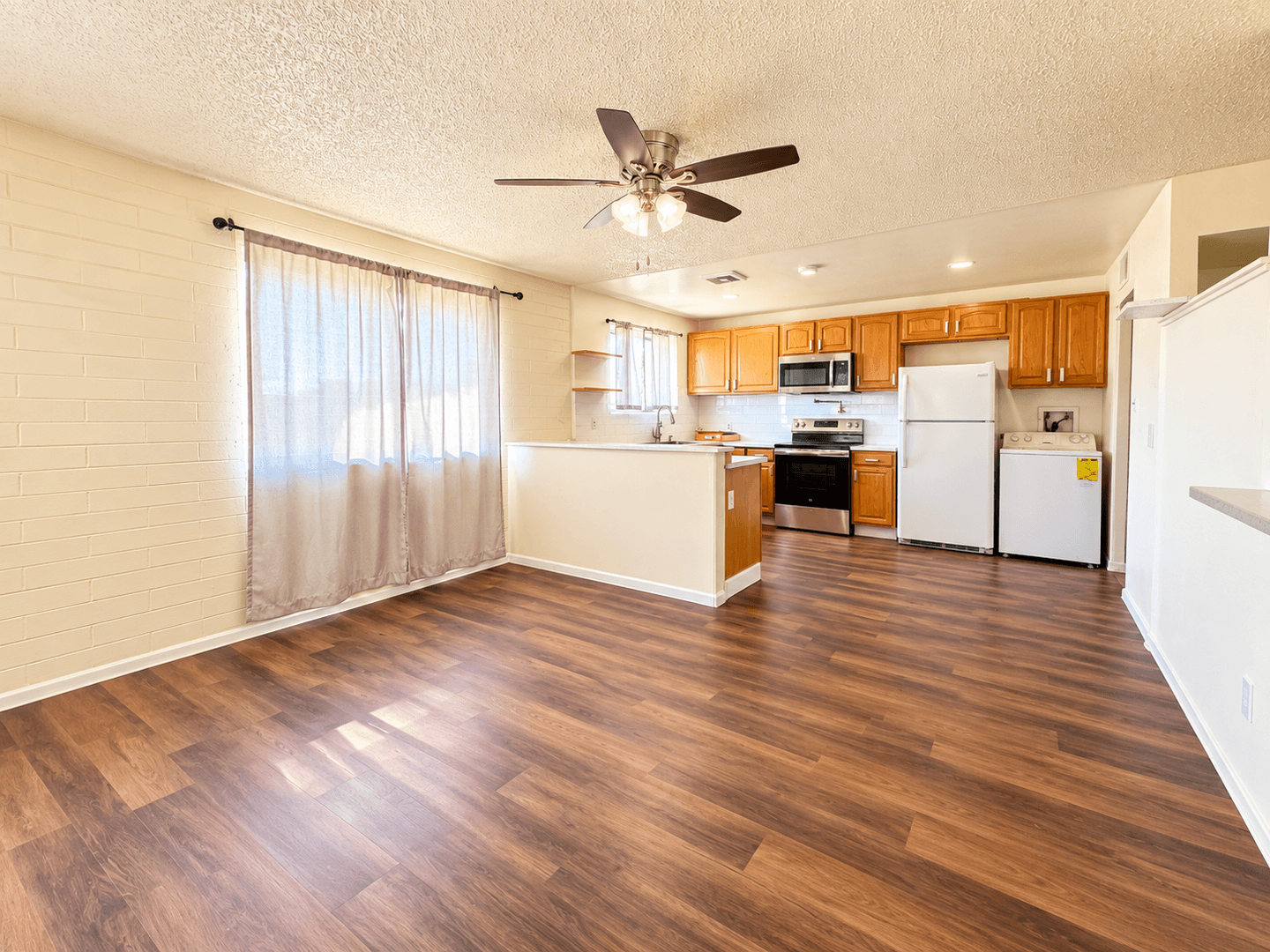 Glendale House: 5723 N 62nd Ave