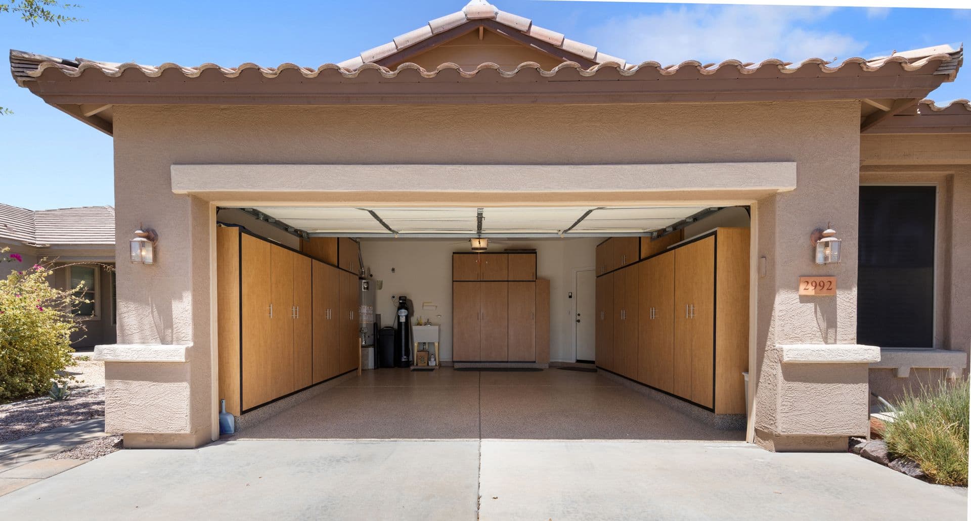 Gilbert House: 2992 E Ravenswood Dr