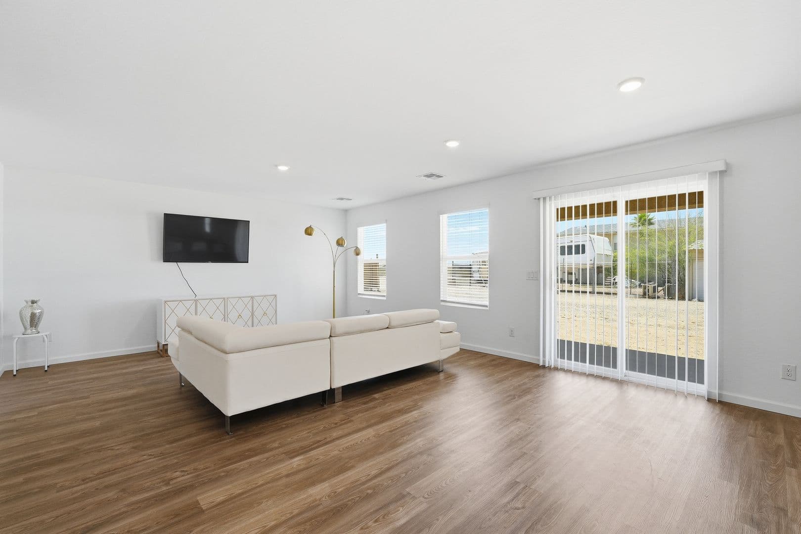 Arizona City House: 15610 S Moon Valley Rd