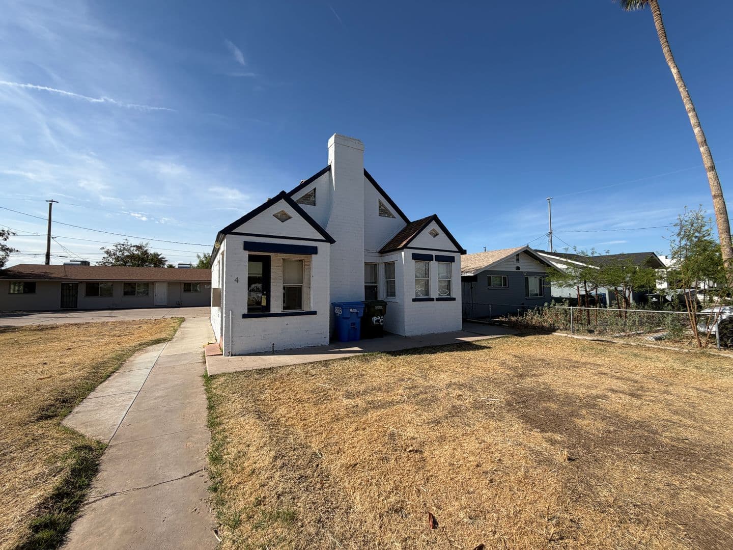 Phoenix Multiplex: 1833 E Harvard St #1-4