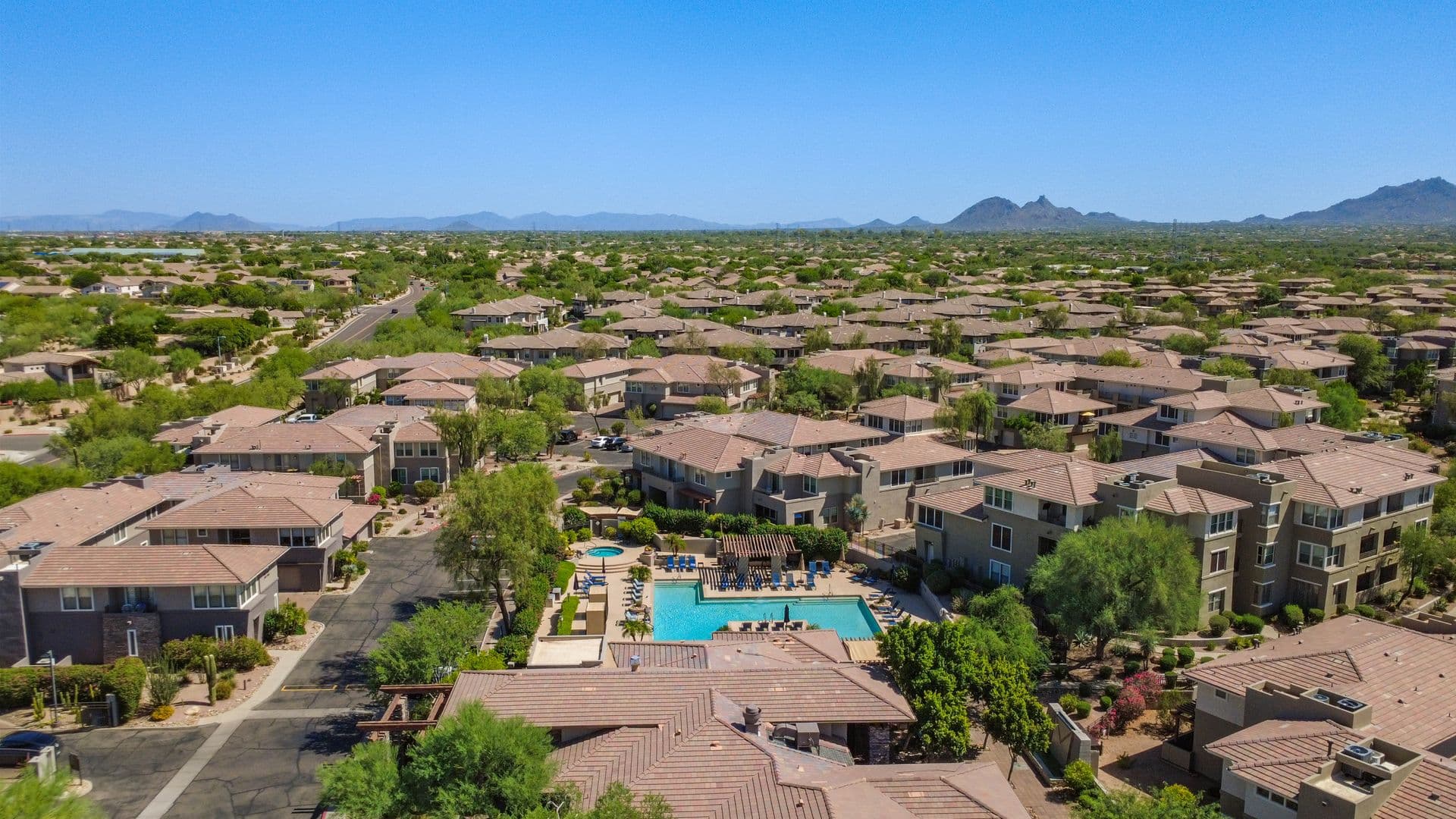 Scottsdale House: 19777 N 76th St #1332
