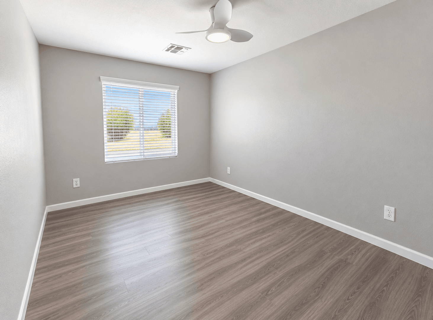 Phoenix House: 8520 W Palm Ln #1101