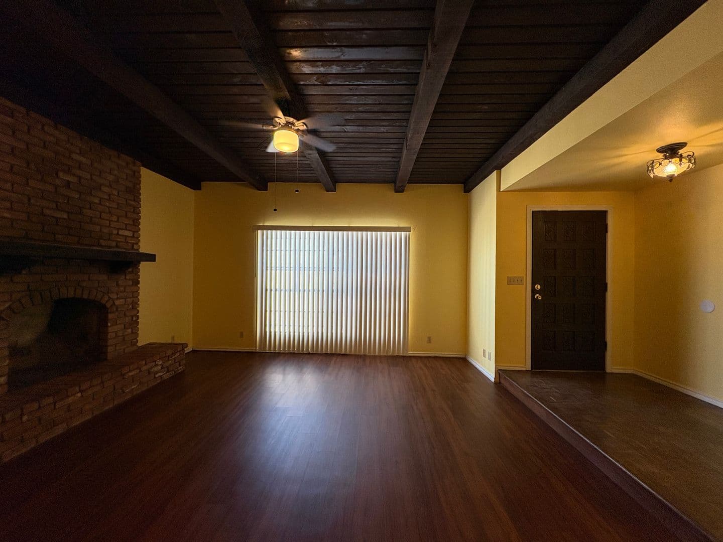 Mesa House: 64 W Brown Rd