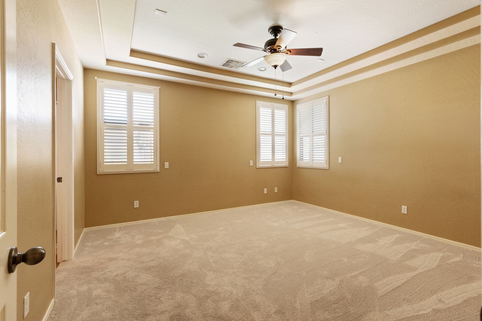 Gilbert House: 2992 E Ravenswood Dr