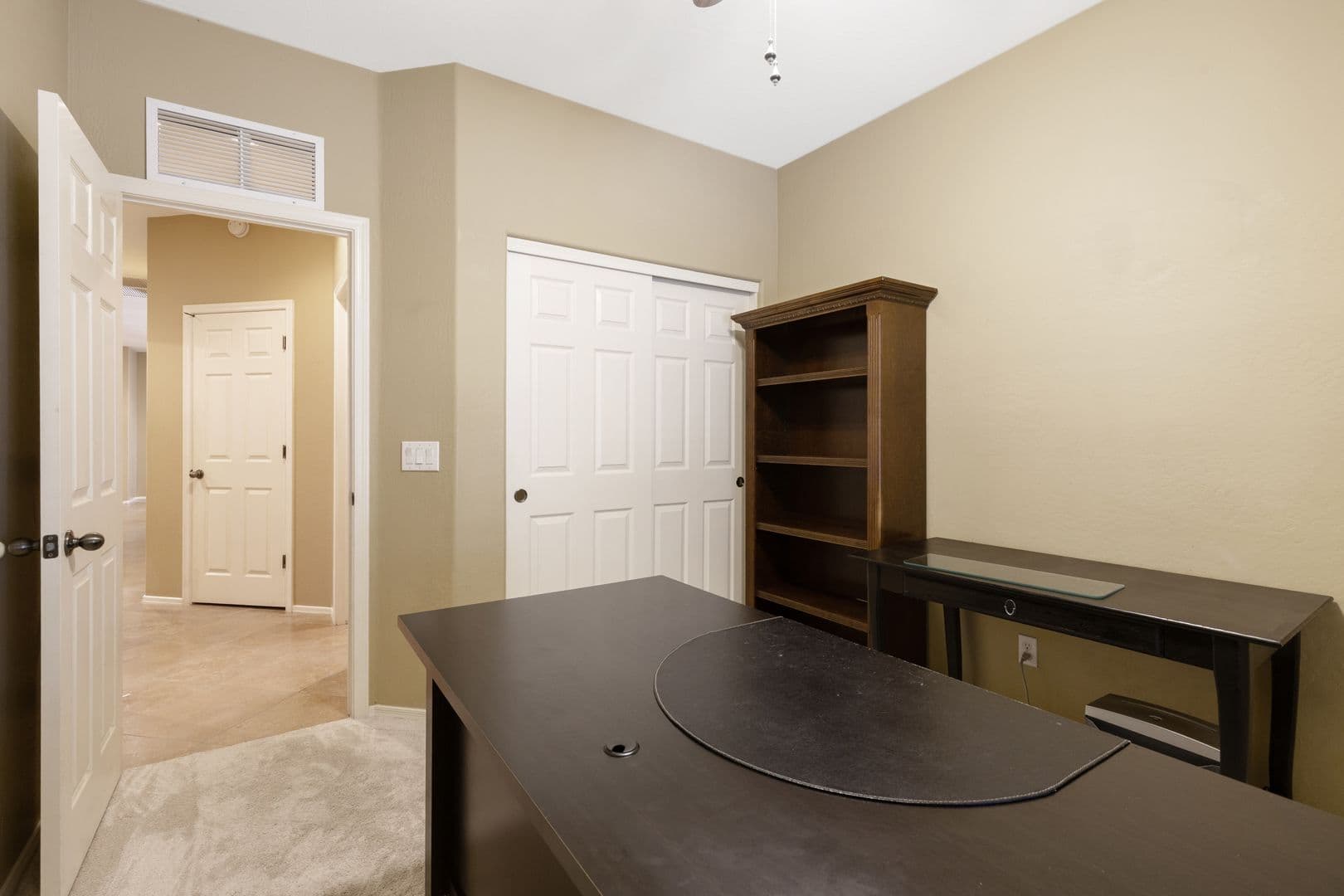 Gilbert House: 2992 E Ravenswood Dr