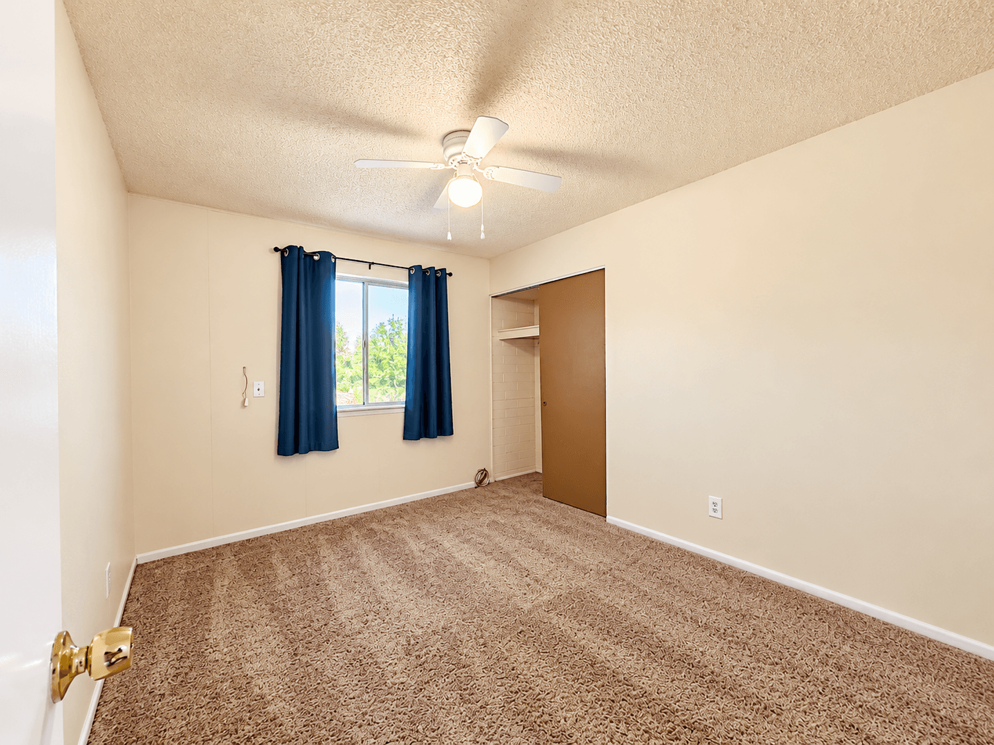 Glendale House: 5723 N 62nd Ave
