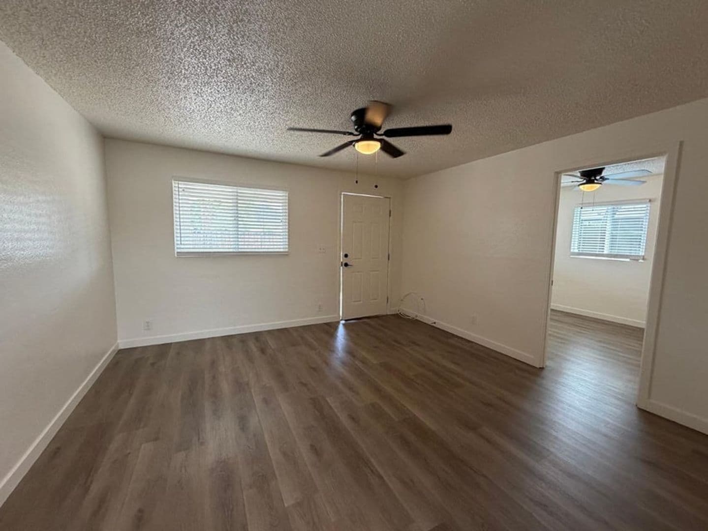 Phoenix Townhome: 1027 E Dunlap Ave #4