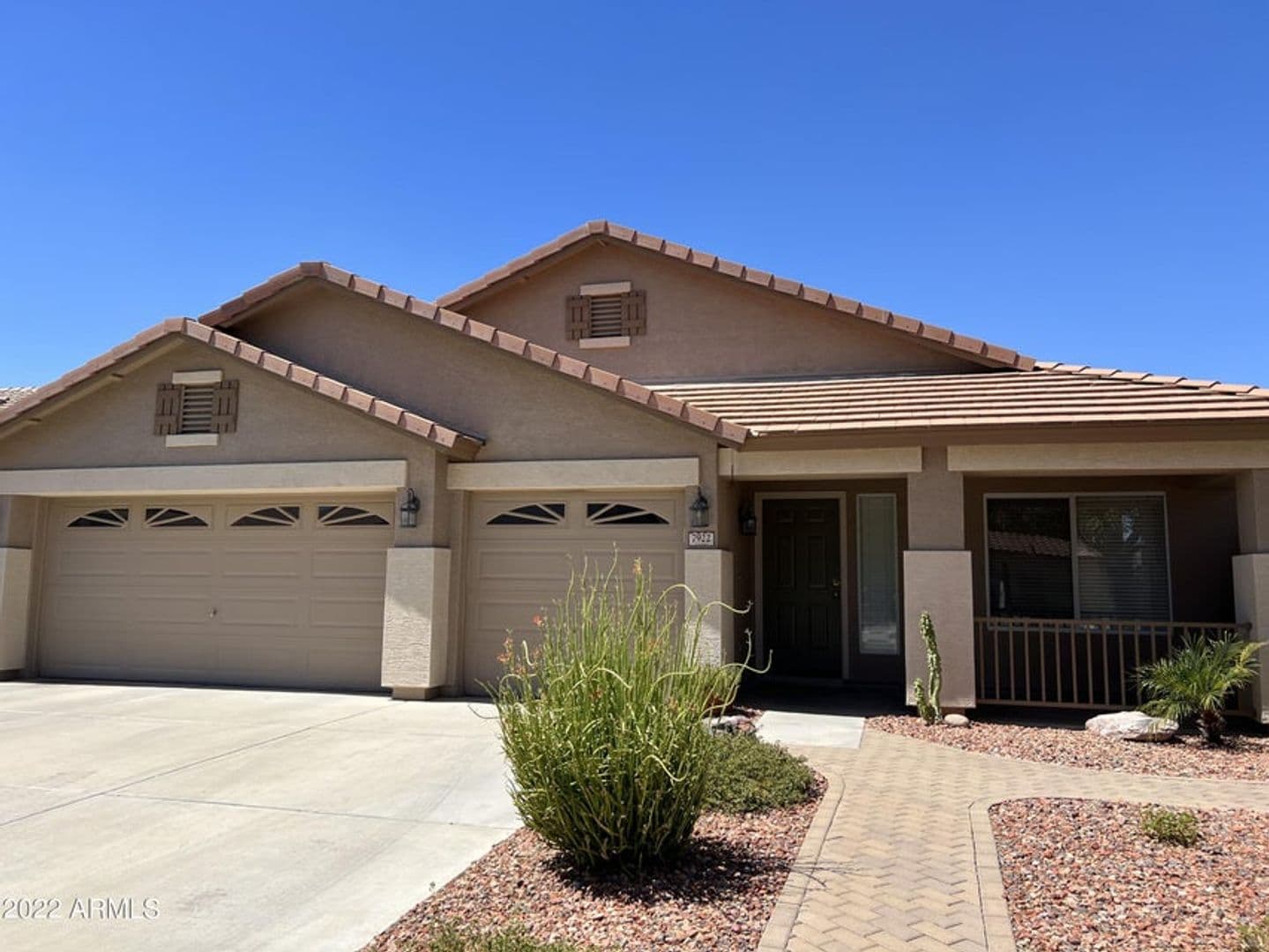 Peoria House: 7922 W Ross Ave