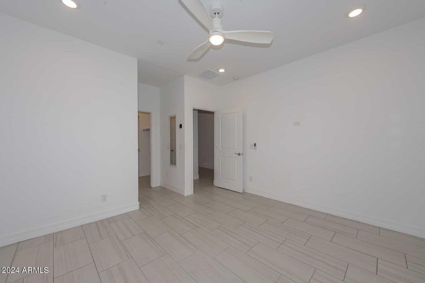 Peoria House: 29758 N 114th Dr