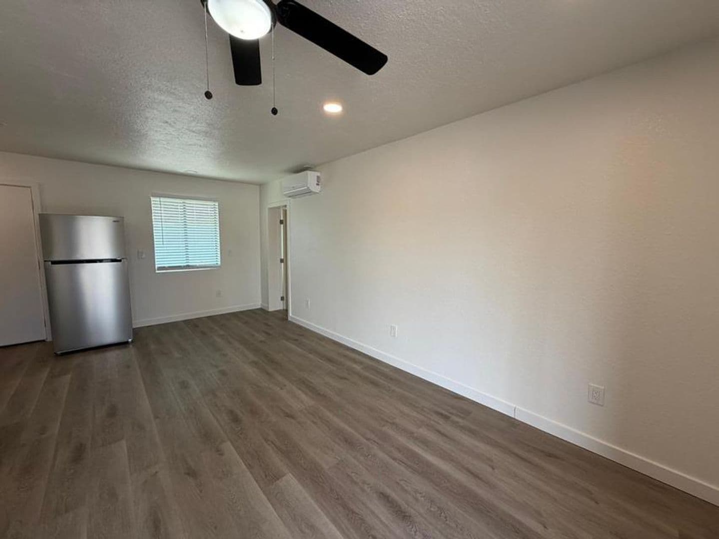 Phoenix Townhome: 1027 E Dunlap Ave #3