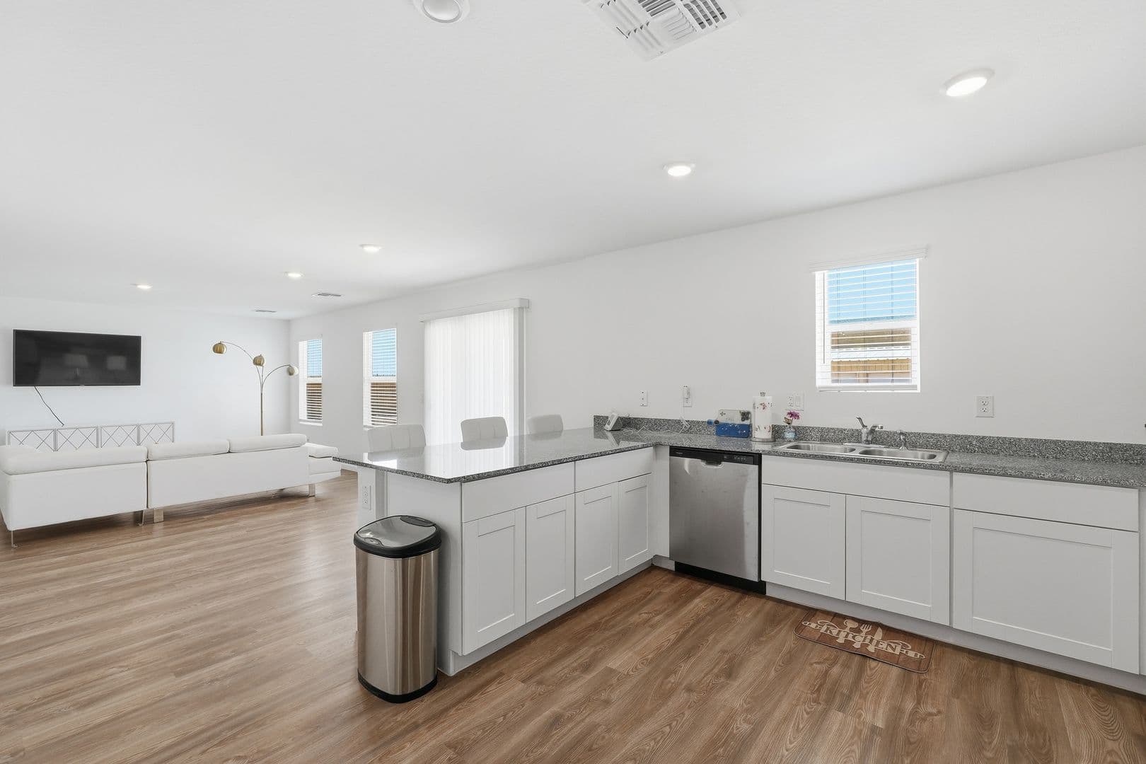 Arizona City House: 15610 S Moon Valley Rd