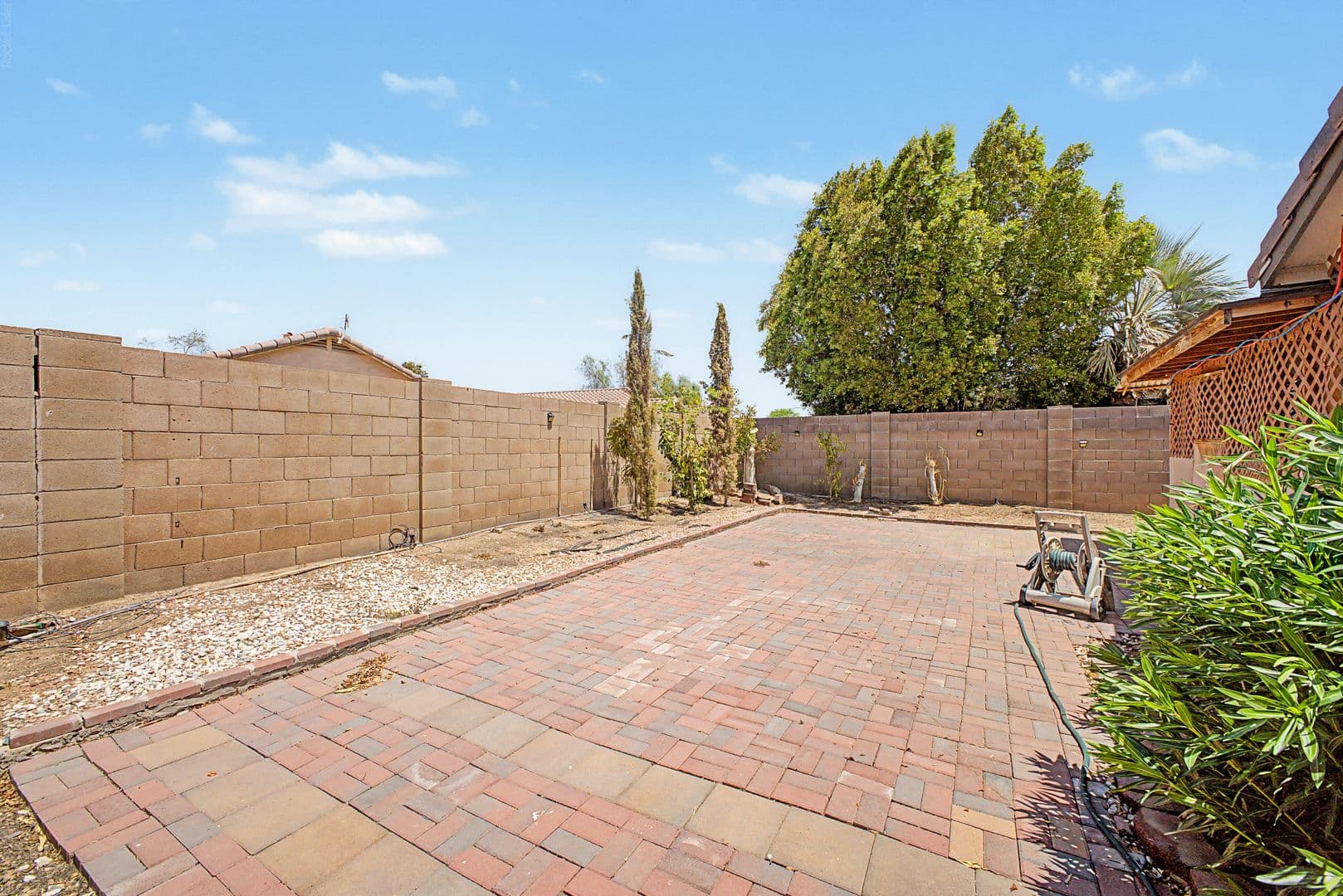 Surprise House: 14916 W Acapulco Ln