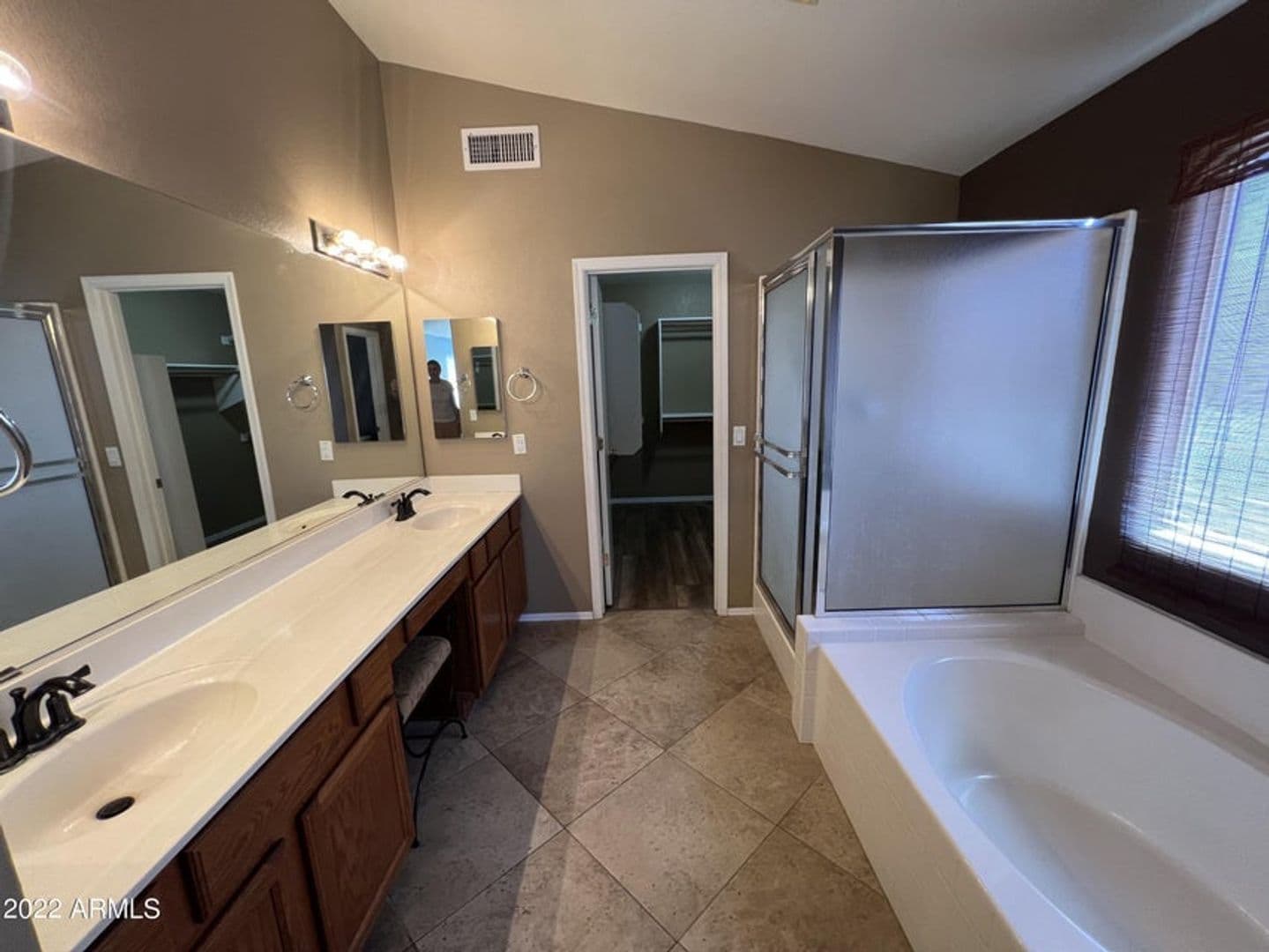 Peoria House: 7922 W Ross Ave