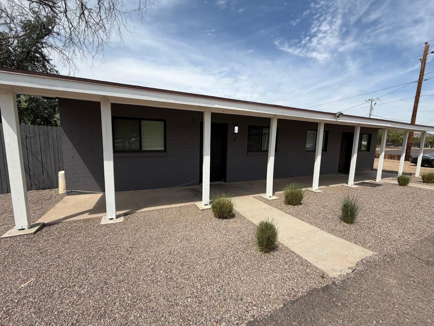 Phoenix Townhome: 1027 E Dunlap Ave #4