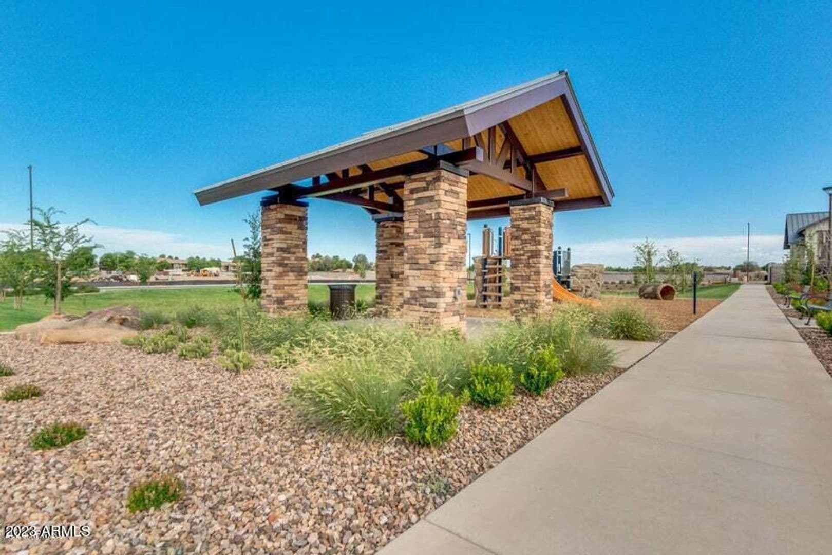 Chandler House: 1107 S Vine St