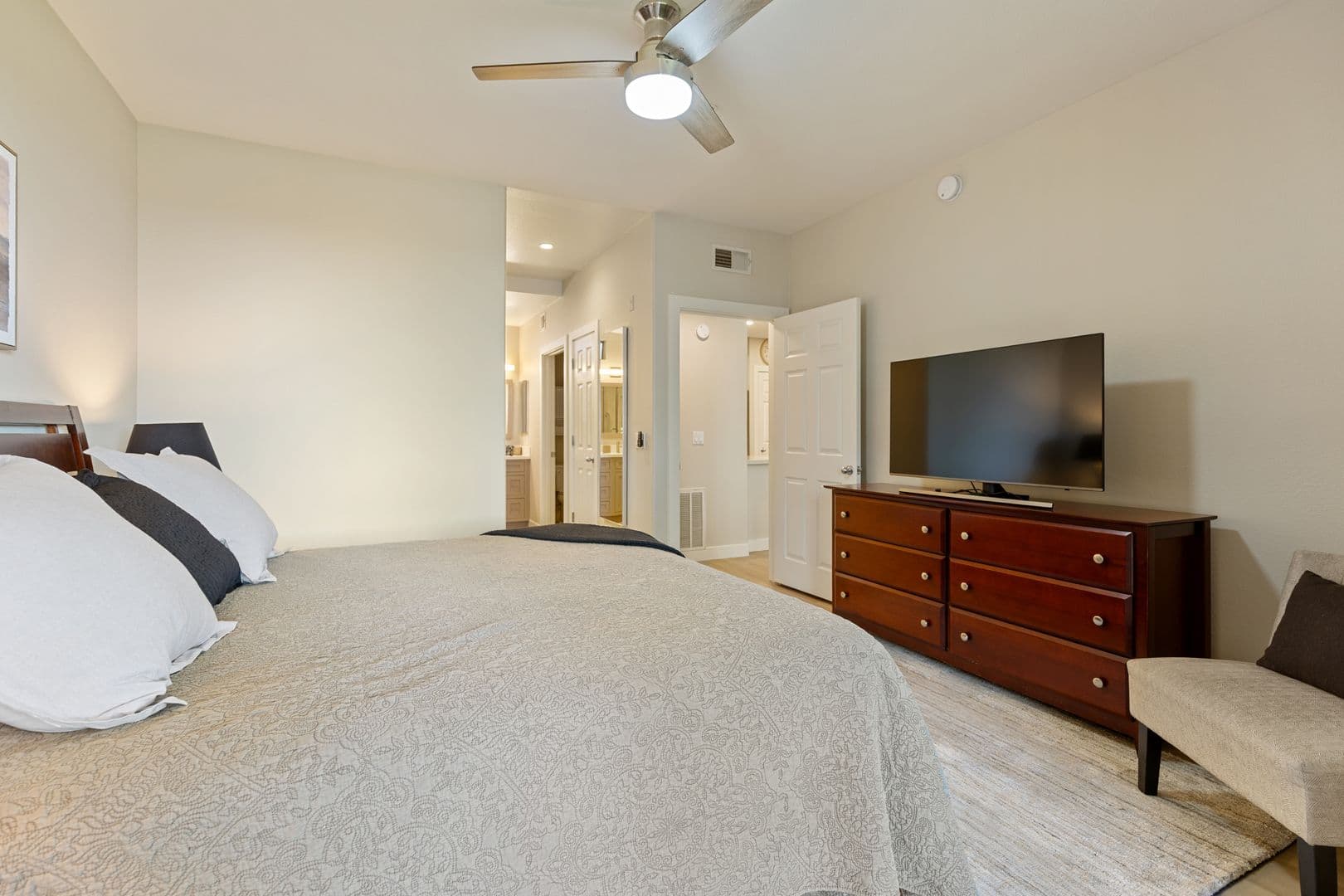 Scottsdale House: 19777 N 76th St #1332