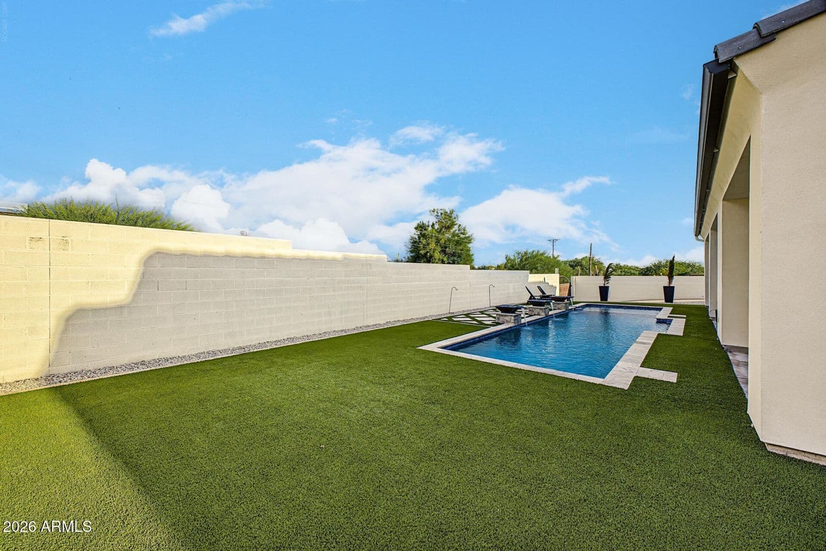 Gold Canyon House: 6645 S Solado Pl