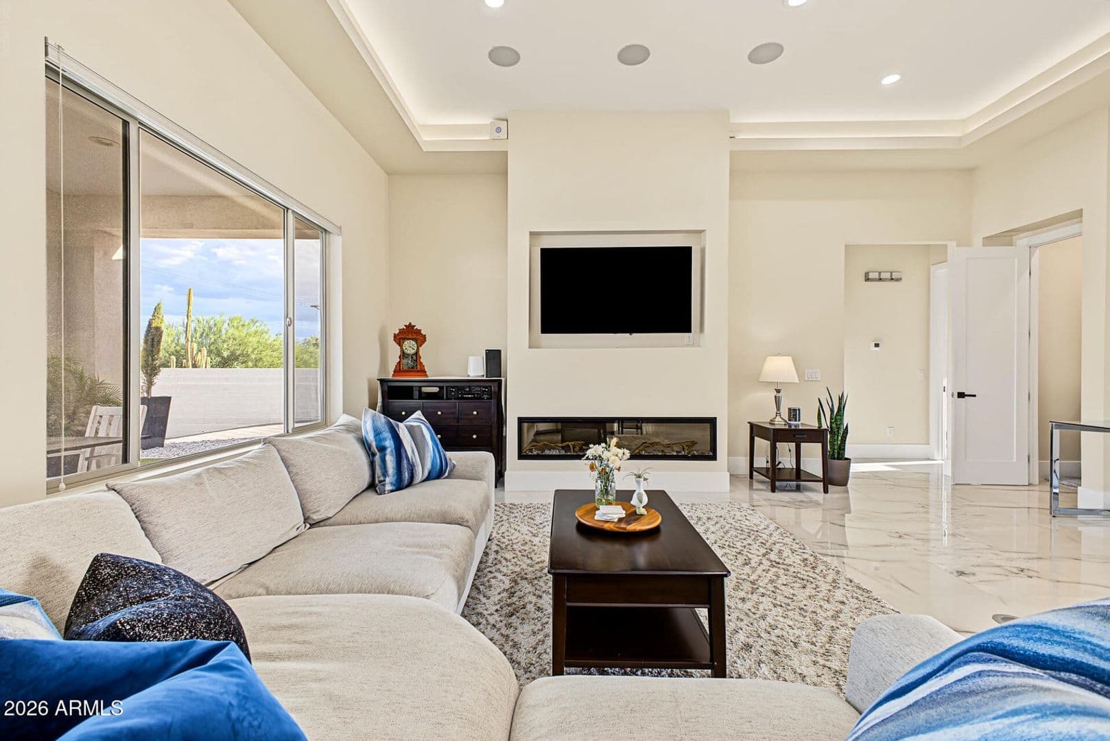 Gold Canyon House: 6645 S Solado Pl