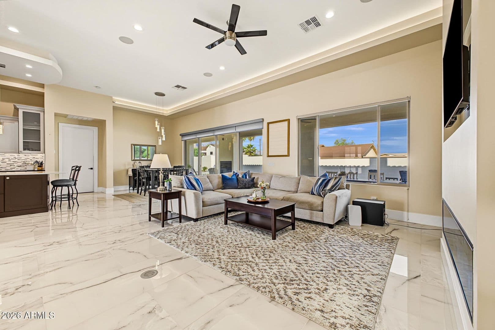 Gold Canyon House: 6645 S Solado Pl