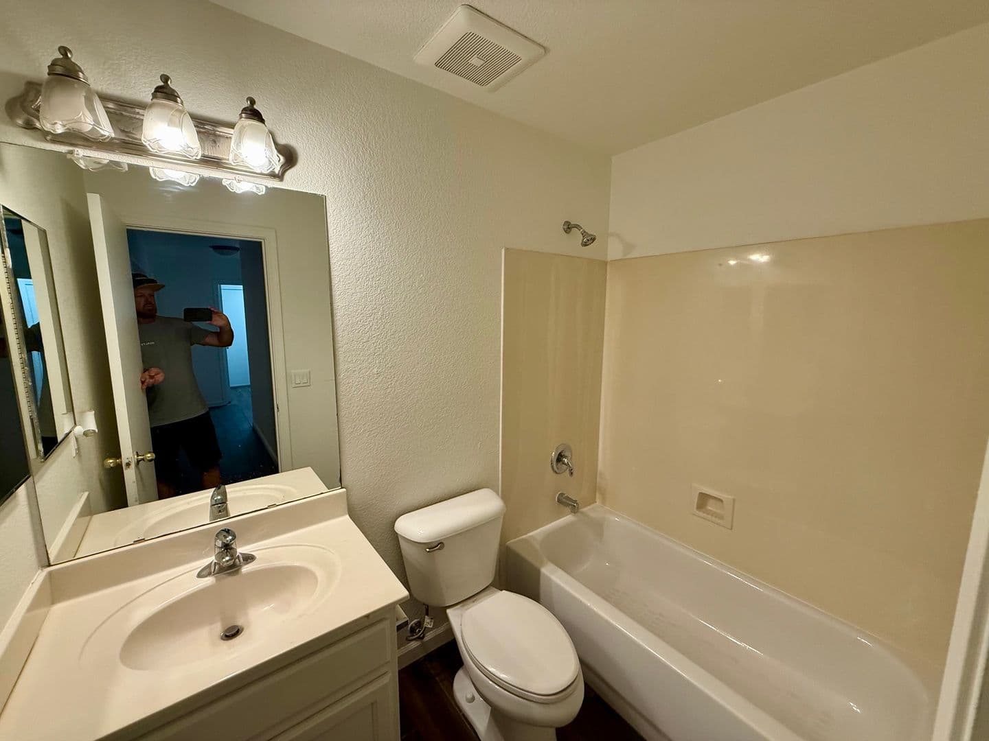 Surprise House: 17517 W VENTURA ST