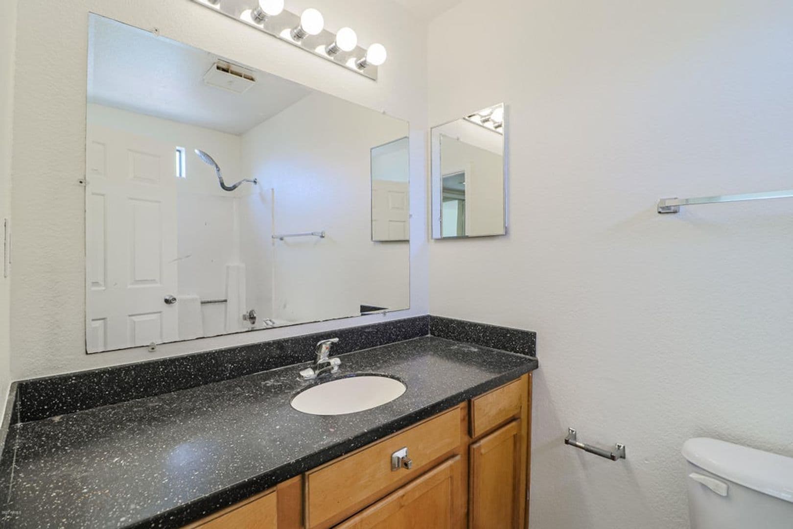 Phoenix Condo: 1336 E Mountain View #105