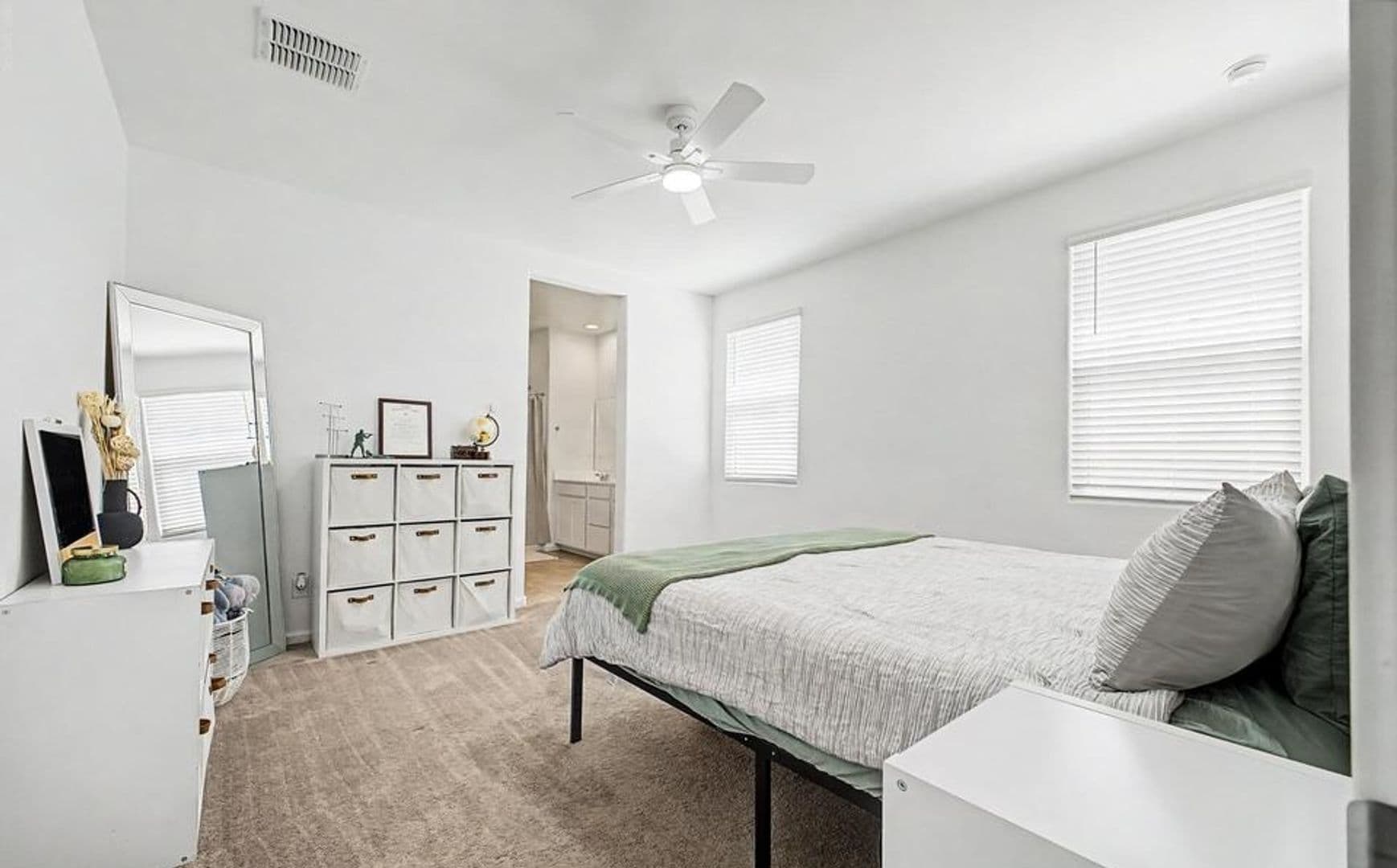 Goodear House: 15587 W KENDALL ST