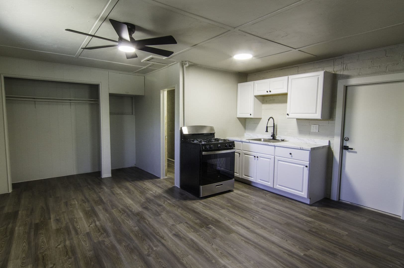 Tucson Apartment: 130 E Navajo