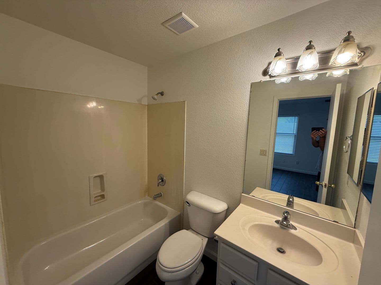 Surprise House: 17517 W VENTURA ST