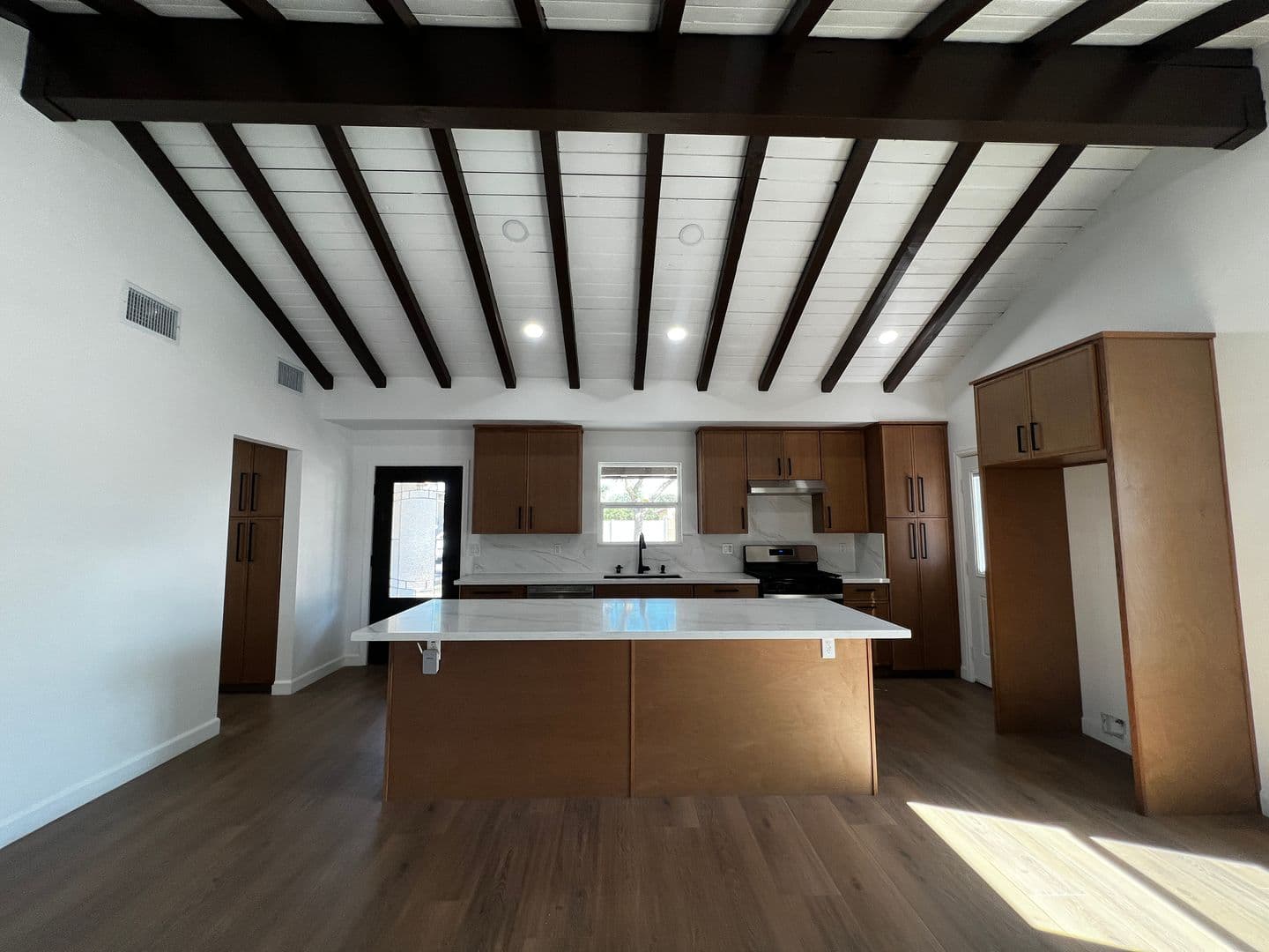 Anaheim House: 961 S Claudina St