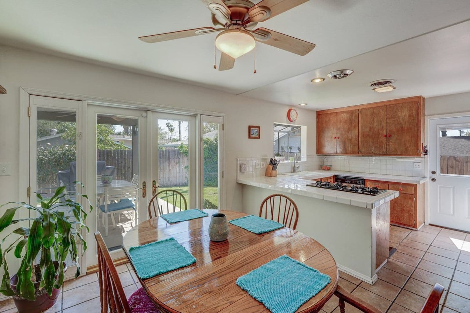 Riverside House: 3126 Wendell Way