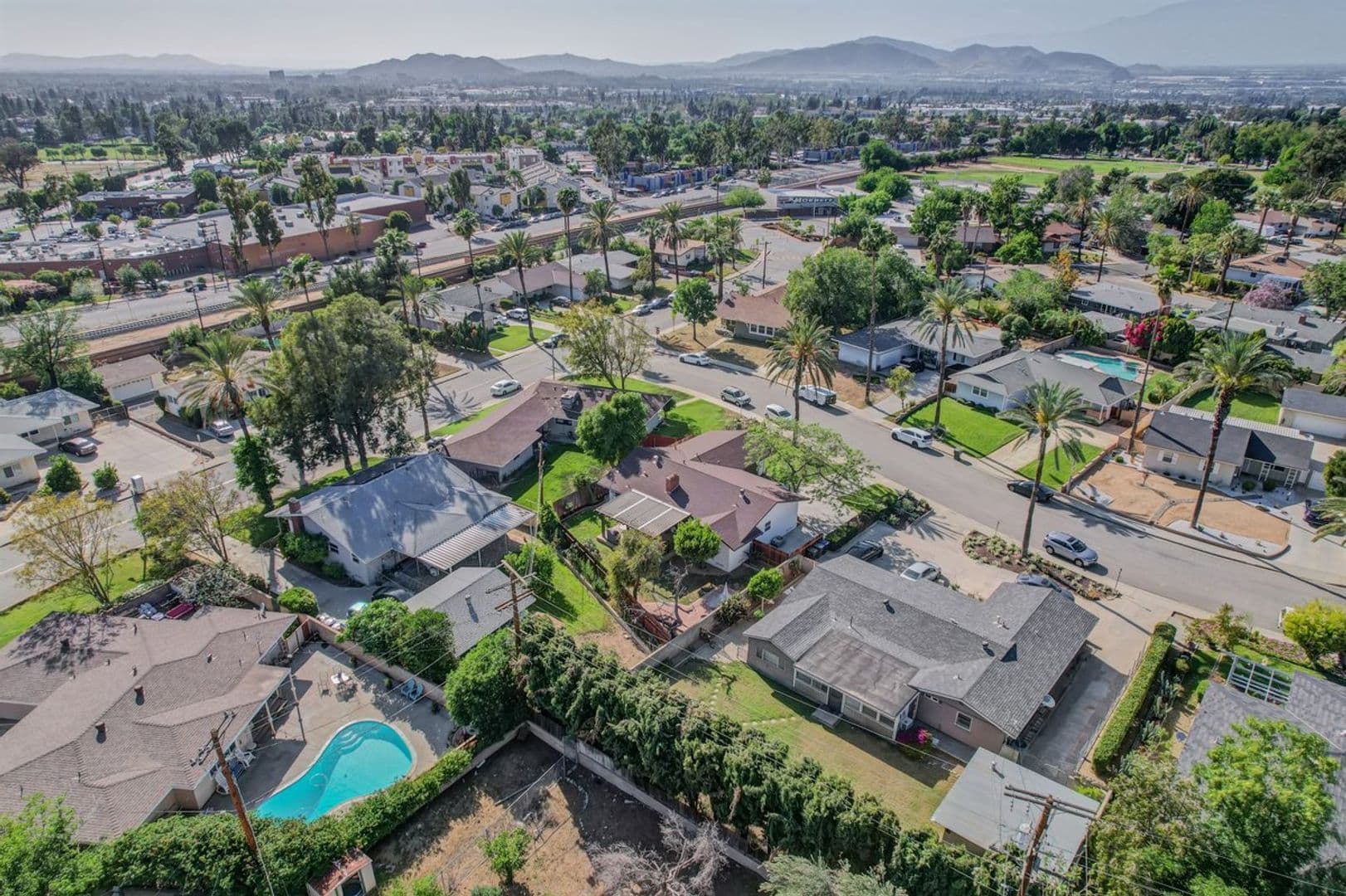 Riverside House: 3126 Wendell Way
