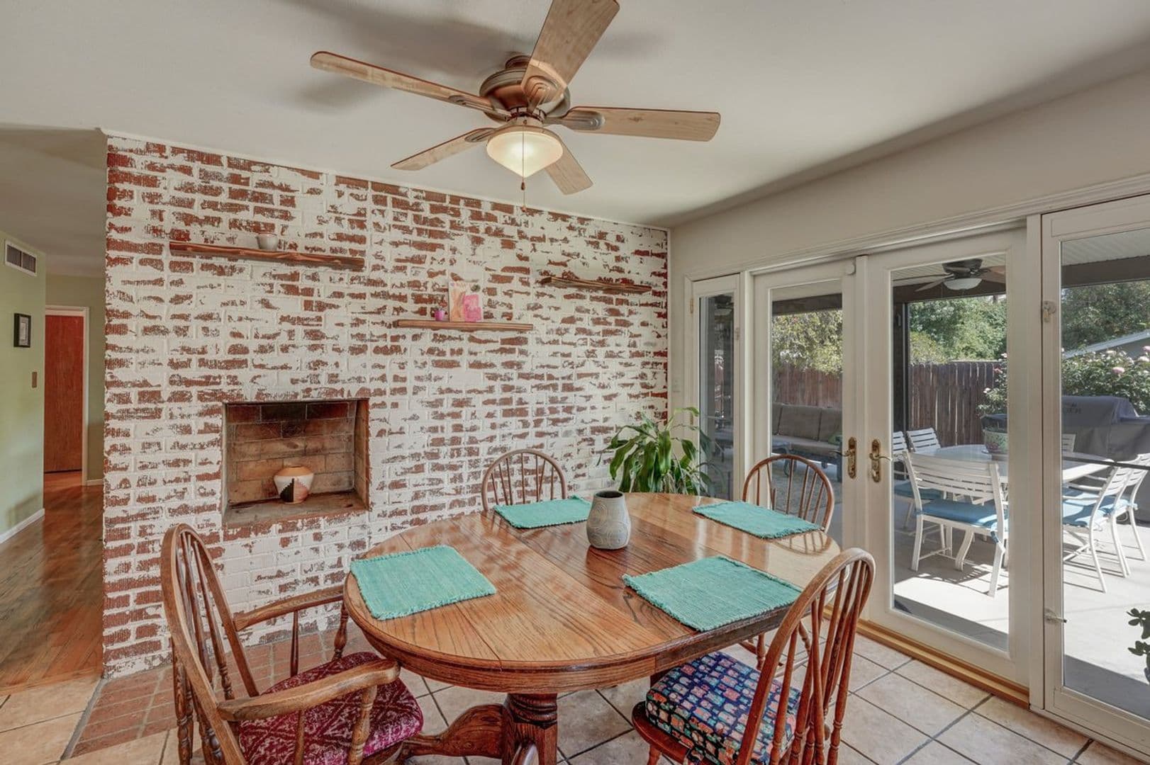 Riverside House: 3126 Wendell Way