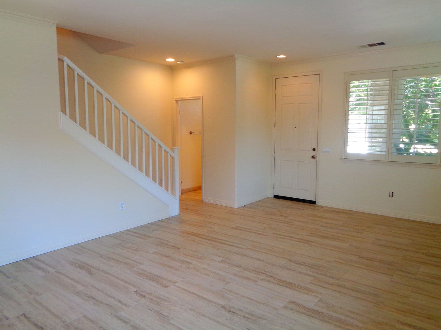 Upland House: 1551 N Poconos Cir