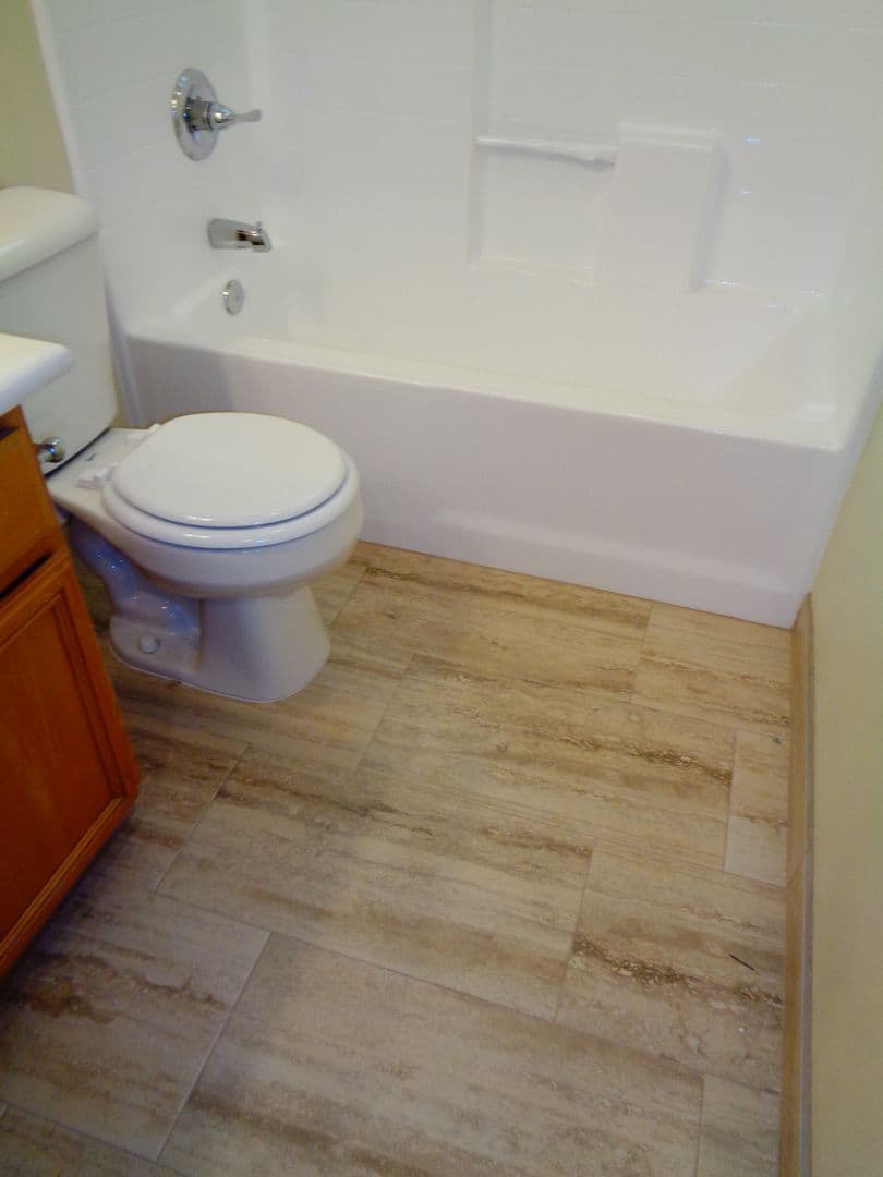 Upland House: 1551 N Poconos Cir
